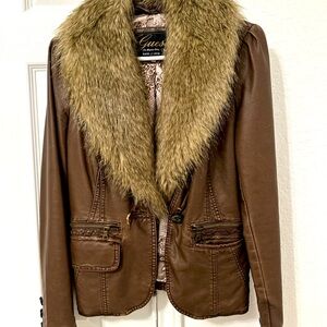 Guess Leather jacket 🧥 with Size xs , brown color 4 pockets (2 zipper pockets)